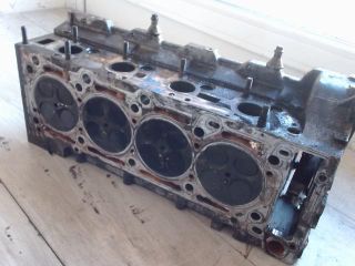 bontott MERCEDES-BENZ E-CLASS Hengerfej