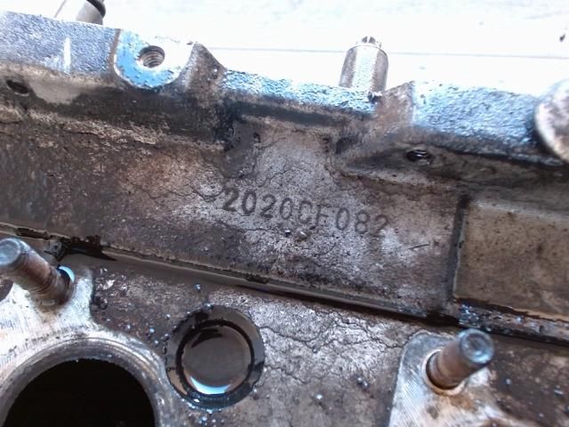 bontott MERCEDES-BENZ E-CLASS Hengerfej