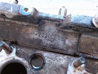 bontott MERCEDES-BENZ E-CLASS Hengerfej