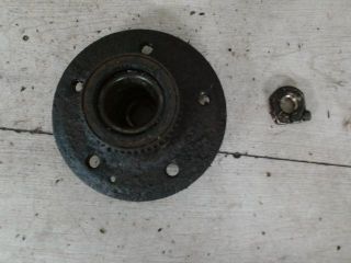 bontott MERCEDES-BENZ E-CLASS Jobb első Kerékagy