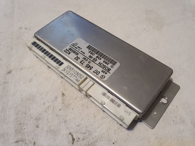 bontott MERCEDES-BENZ E-CLASS Kipörgésgátló Elektronika