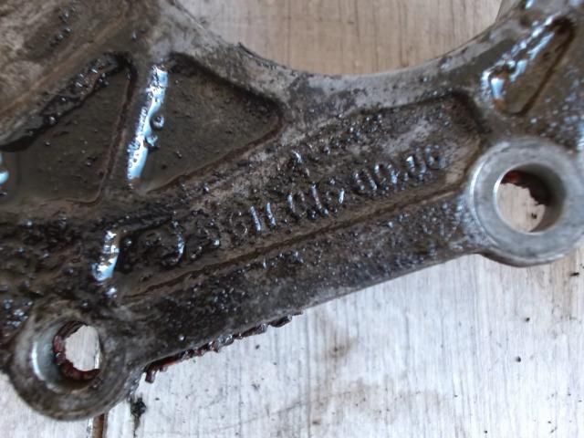 bontott MERCEDES-BENZ E-CLASS Motor Tartó Bak (Fém)