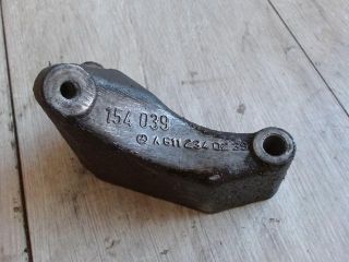 bontott MERCEDES-BENZ E-CLASS Motor Tartó Bak (Fém)