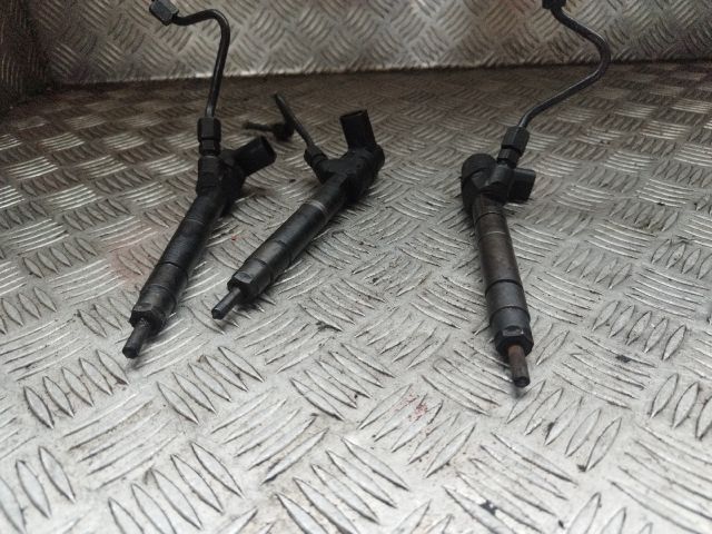 bontott MERCEDES-BENZ E-CLASS Porlasztó (1 db)