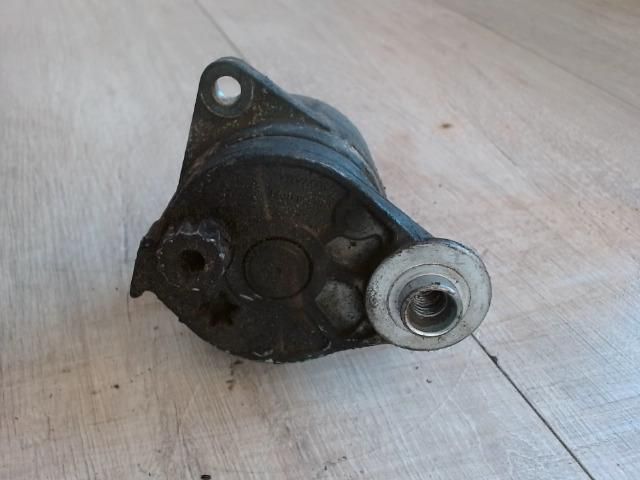 bontott MERCEDES-BENZ E-CLASS Szíjfeszítő Görgő