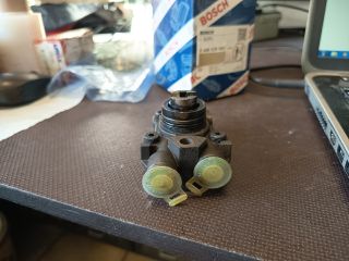 bontott MERCEDES-BENZ E-CLASS Üzemanyag Szivattyú