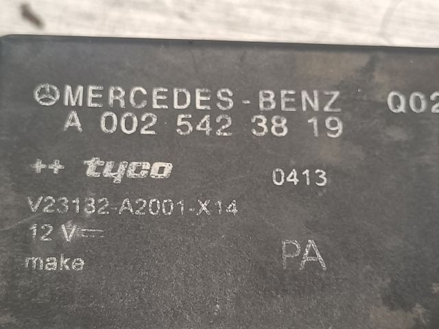 bontott MERCEDES-BENZ E-CLASS Akkumulátor Relé