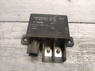 bontott MERCEDES-BENZ E-CLASS Akkumulátor Relé