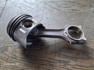 bontott MERCEDES-BENZ E-CLASS Dugattyú és Hajtókar