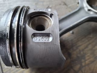 bontott MERCEDES-BENZ E-CLASS Dugattyú és Hajtókar