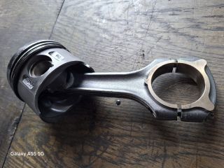 bontott MERCEDES-BENZ E-CLASS Dugattyú és Hajtókar