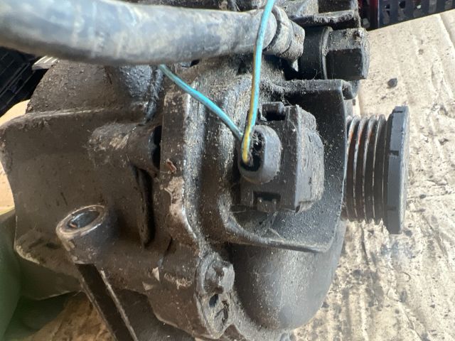 bontott MERCEDES-BENZ E-CLASS Generátor