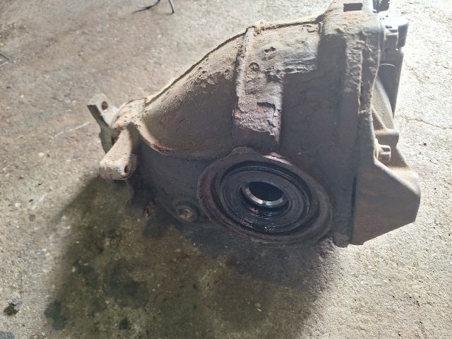 bontott MERCEDES-BENZ E-CLASS Hátsó Differenciálmű