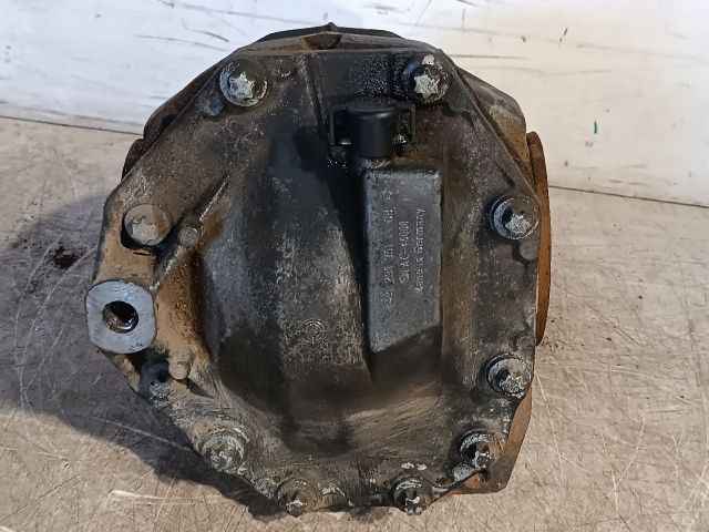 bontott MERCEDES-BENZ E-CLASS Hátsó Differenciálmű