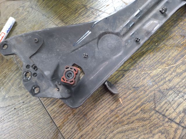 bontott MERCEDES-BENZ E-CLASS Homlokfal (Üres lemez)