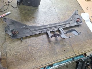 bontott MERCEDES-BENZ E-CLASS Homlokfal (Üres lemez)