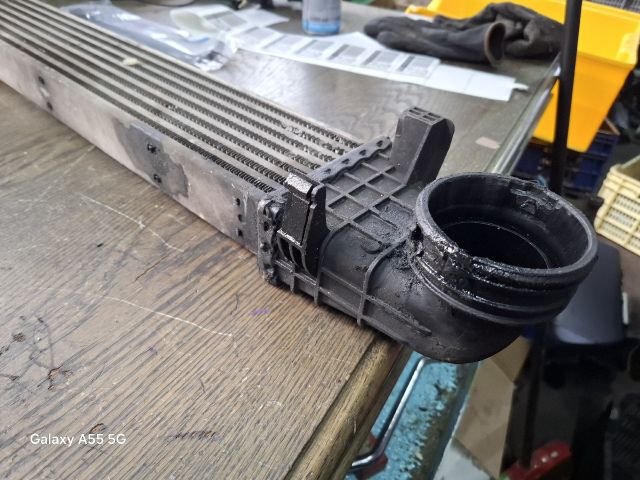 bontott MERCEDES-BENZ E-CLASS Intercooler