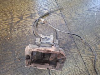 bontott MERCEDES-BENZ E-CLASS Jobb hátsó Féknyereg Munkahengerrel