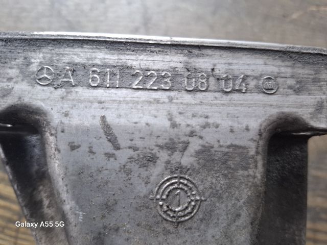 bontott MERCEDES-BENZ E-CLASS Motor Tartó Bak (Fém)