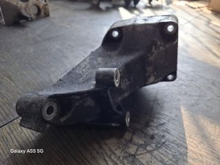 bontott MERCEDES-BENZ E-CLASS Motor Tartó Bak (Fém)