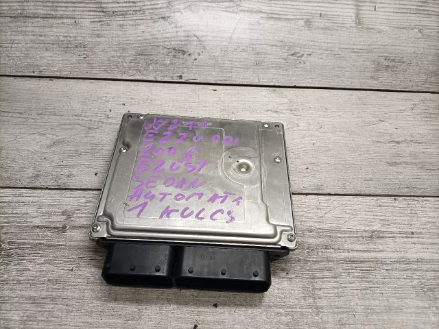 bontott MERCEDES-BENZ E-CLASS Motorvezérlő