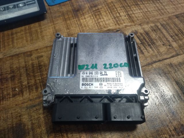 bontott MERCEDES-BENZ E-CLASS Motorvezérlő