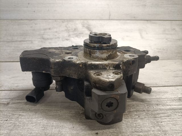 bontott MERCEDES-BENZ E-CLASS Nagynyomású Szivattyú