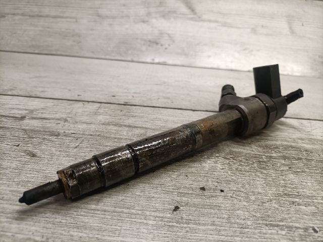 bontott MERCEDES-BENZ E-CLASS Porlasztó (1 db)