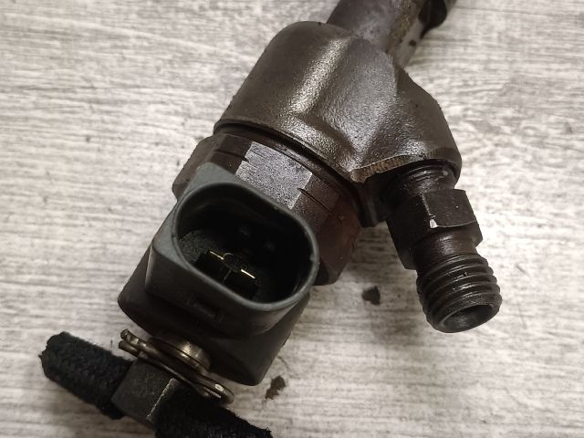 bontott MERCEDES-BENZ E-CLASS Porlasztó (1 db)