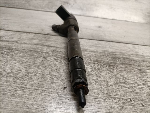 bontott MERCEDES-BENZ E-CLASS Porlasztó (1 db)