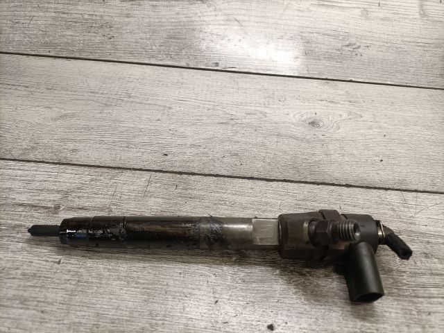 bontott MERCEDES-BENZ E-CLASS Porlasztó (1 db)