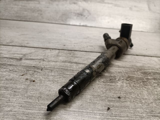 bontott MERCEDES-BENZ E-CLASS Porlasztó (1 db)