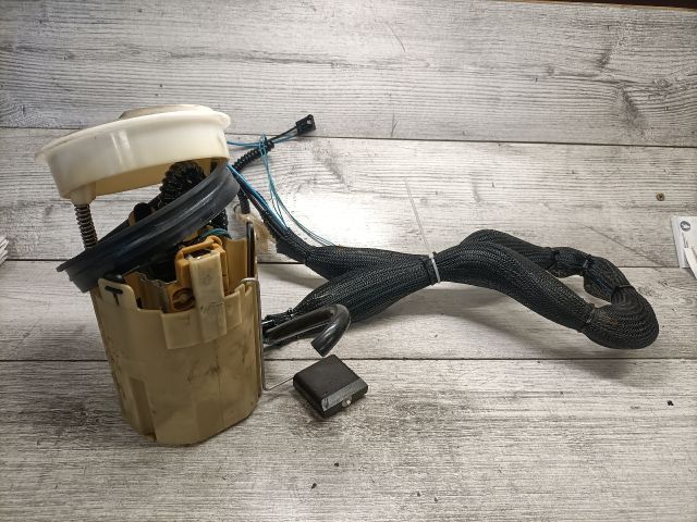 bontott MERCEDES-BENZ E-CLASS Üzemanyag Szivattyú