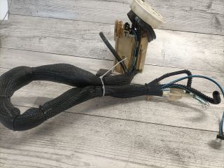 bontott MERCEDES-BENZ E-CLASS Üzemanyag Szivattyú