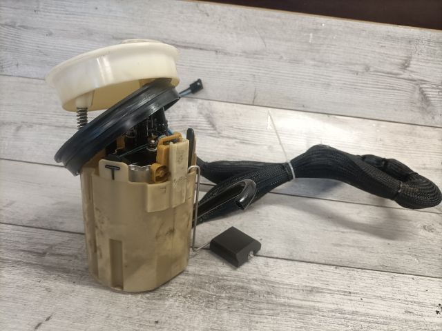 bontott MERCEDES-BENZ E-CLASS Üzemanyag Szivattyú