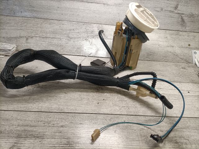 bontott MERCEDES-BENZ E-CLASS Üzemanyag Szivattyú