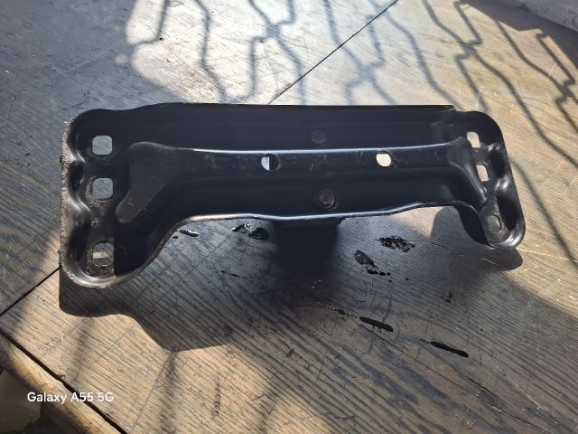 bontott MERCEDES-BENZ E-CLASS Váltó Tartó Bak (Pozíciófüggetlen)