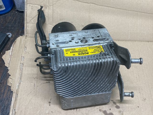 bontott MERCEDES-BENZ E-CLASS ABS Kocka