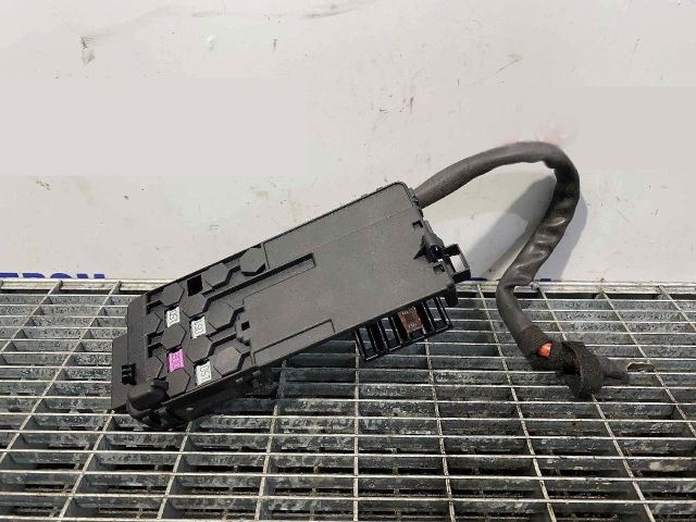 bontott MERCEDES-BENZ E-CLASS Biztosítéktábla Motortér