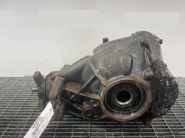 bontott MERCEDES-BENZ E-CLASS Differenciálmű Tartó Bak