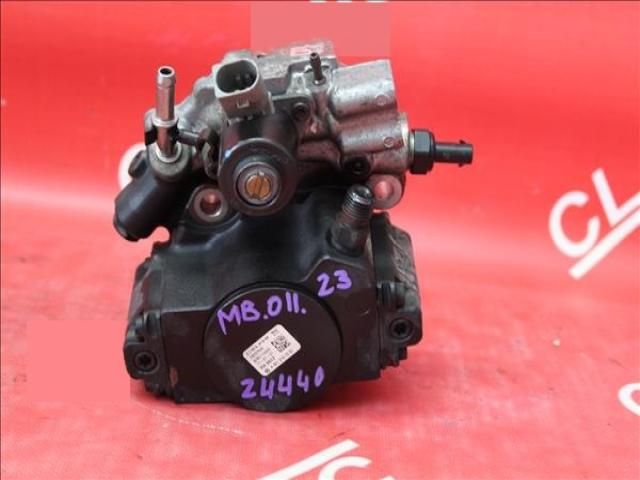 bontott MERCEDES-BENZ E-CLASS Adagoló