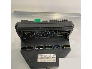 bontott MERCEDES-BENZ E-CLASS Biztosítéktábla Motortér