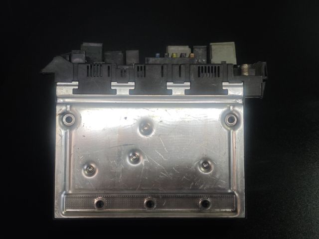 bontott MERCEDES-BENZ E-CLASS Biztosítéktábla Motortér