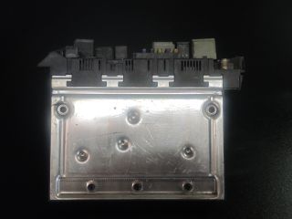 bontott MERCEDES-BENZ E-CLASS Biztosítéktábla Motortér