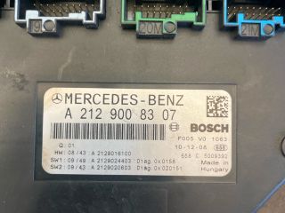 bontott MERCEDES-BENZ E-CLASS Biztosítéktábla Motortér