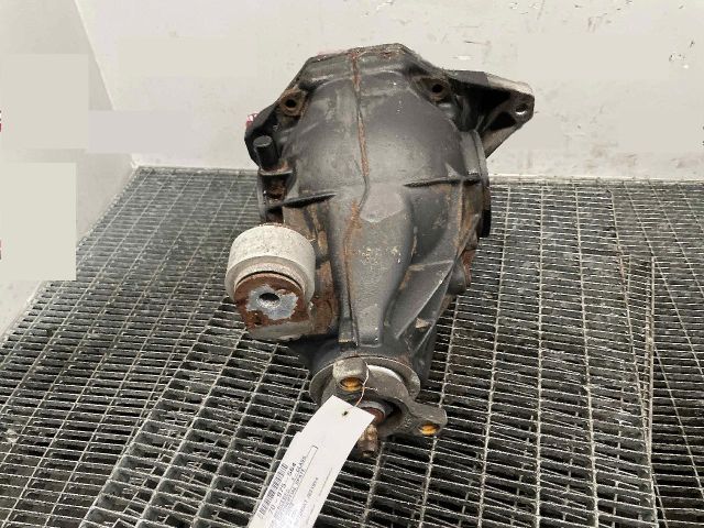 bontott MERCEDES-BENZ E-CLASS Differenciálmű Tartó Bak