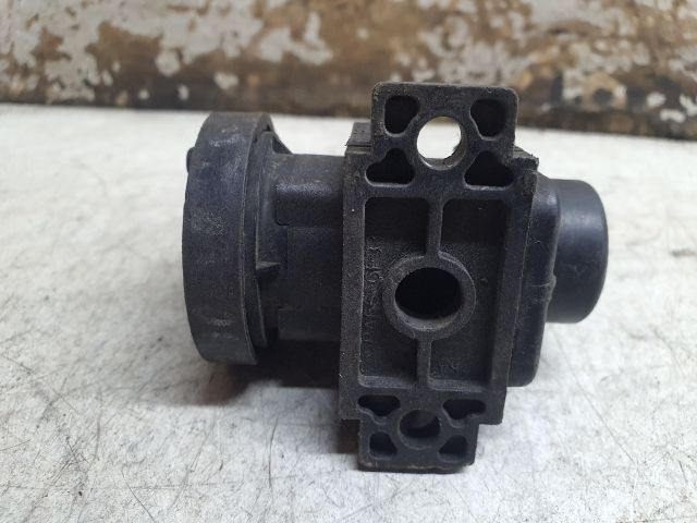 bontott MERCEDES-BENZ E-CLASS EGR / AGR Vákum Szelep