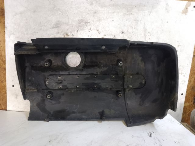 bontott MERCEDES-BENZ E-CLASS Felső Motorburkolat