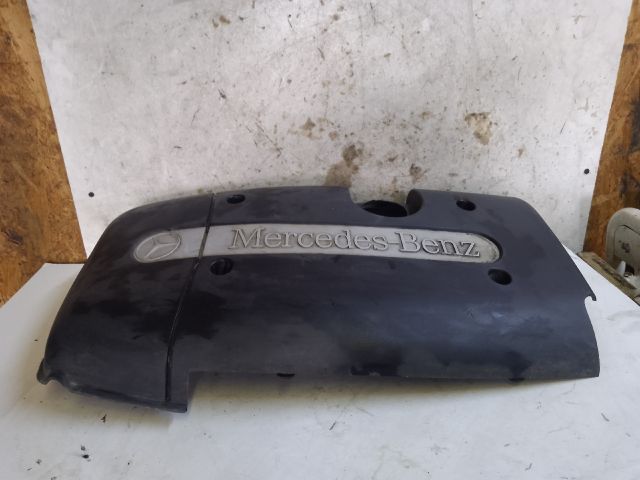 bontott MERCEDES-BENZ E-CLASS Felső Motorburkolat
