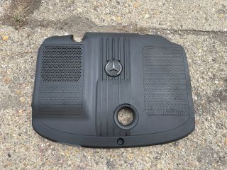 bontott MERCEDES-BENZ E-CLASS Felső Motorburkolat